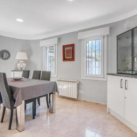 Βίλα Sophie Denia